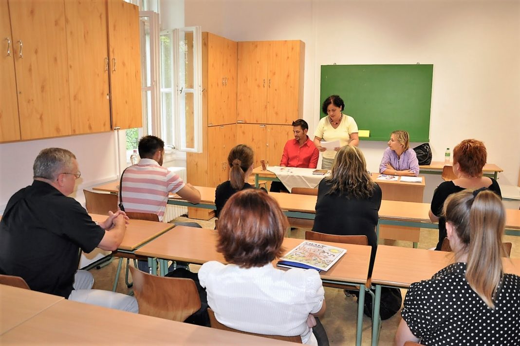 Examenul de titularizare a profesorilor Examenul de titularizare a profesorilor