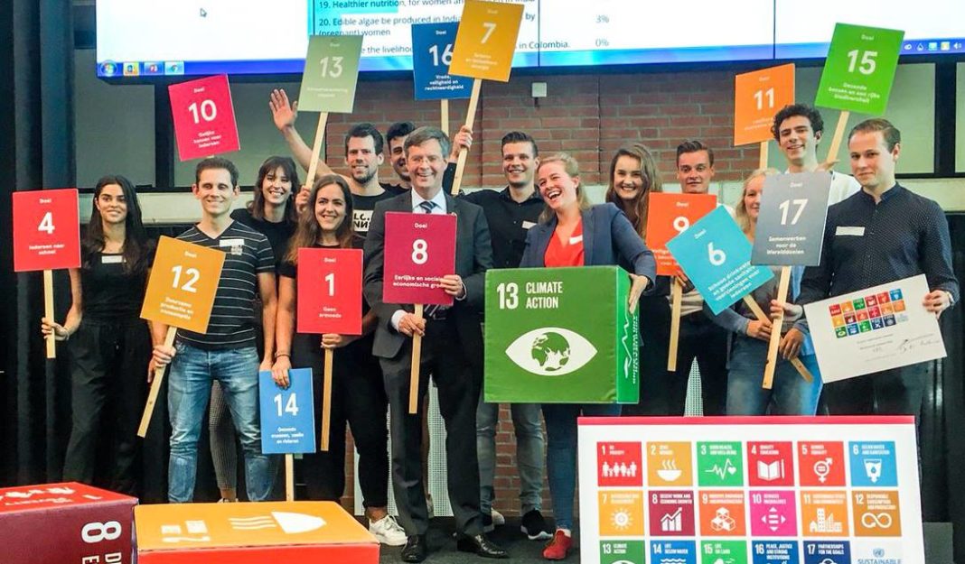 Experiment educațional unic în România. O universitate de top din Olanda se mută pentru o zi la București