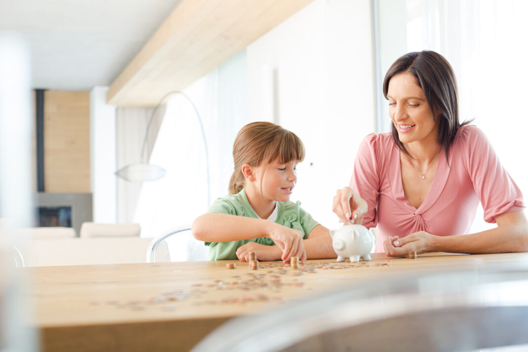 Se majorează alocațiile: Câți bani vor primii elevii în 2024