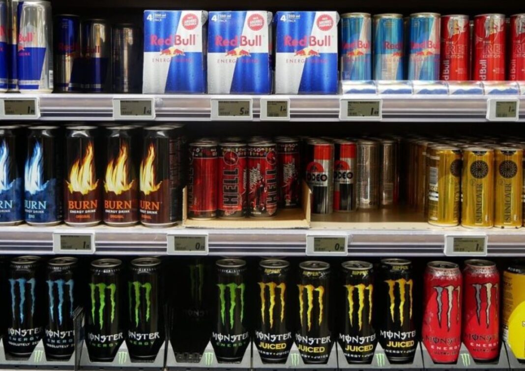 Senat: băuturile energizante nu mai pot fi vândute minorilor