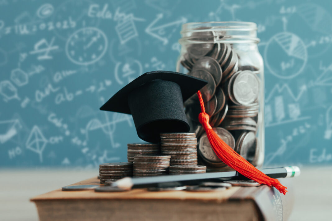 Student Success Scholarship Ideas for College and University Tuition Fees for education, investment and scholarship student