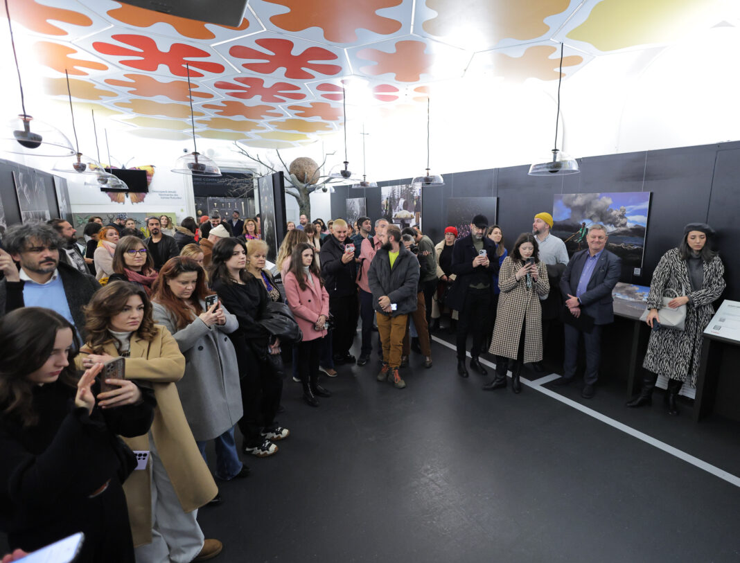 World Unseen, Antipa (1)