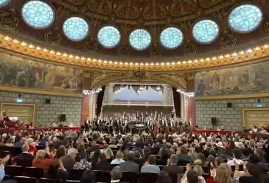 Yan Pascal Tortelier dirijează Recviemul de Verdi la Ateneul Român pe 13 februarie și 14 februarie