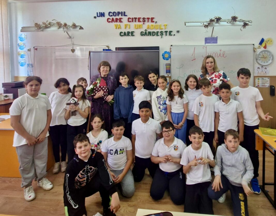 9ae8fe0d-d346-43ab-87e5-a1bc346f095c