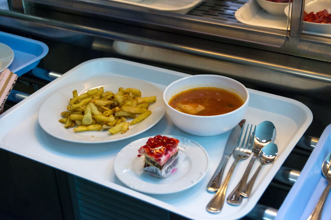 Cantinele studențești: mai mult decât mese accesibile. Spații de socializare, echilibru și energie pentru o viață academică activă