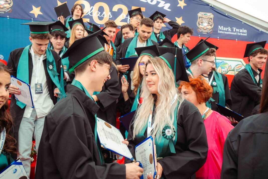 Elevii Mark Twain, printre cei mai buni din țară la Evaluarea Națională și Bacalaureat