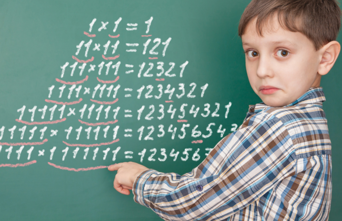 Copiii care numără pe degete pot deveni cei mai buni la matematică