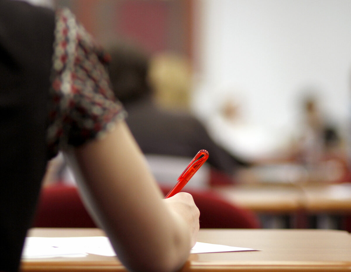 Poza pentru articolul Simularea examenului de BAC 2026 se încheie joi, 26 martie, cu proba scrisă la Limba maternă / Rezultatele sunt comunicate elevilor pe 3 aprilie