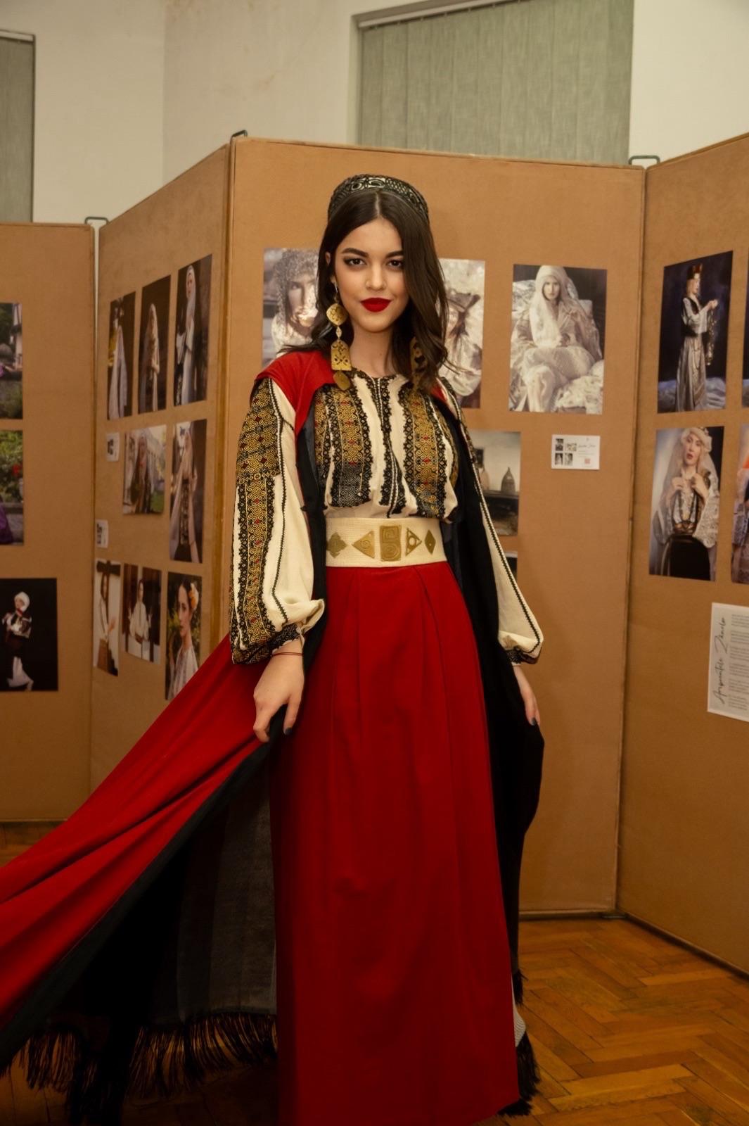 Livia Pisăliță, soprană